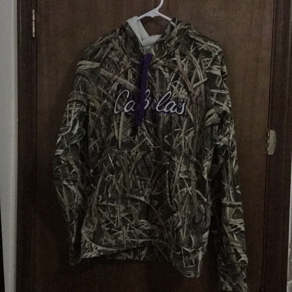Cabela’s hoodie